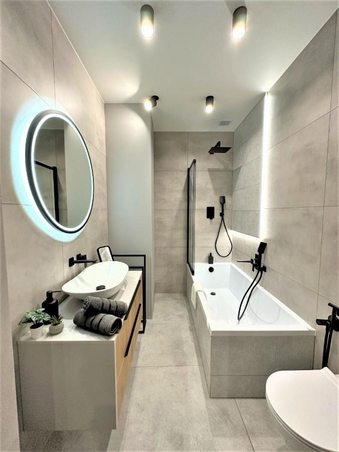 Luxury 100M2 Loft Design-Apartment At Wawel + Netflix Krakow Dış mekan fotoğraf