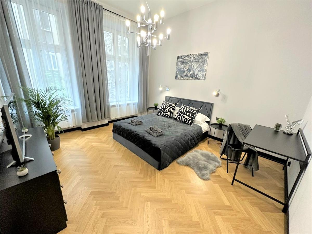 Luxury 100M2 Loft Design-Apartment At Wawel + Netflix Krakow Dış mekan fotoğraf