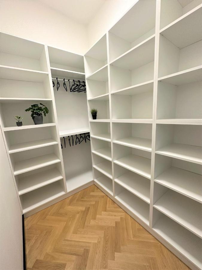 Luxury 100M2 Loft Design-Apartment At Wawel + Netflix Krakow Dış mekan fotoğraf