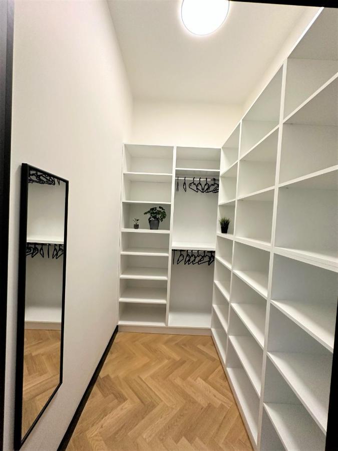 Luxury 100M2 Loft Design-Apartment At Wawel + Netflix Krakow Dış mekan fotoğraf